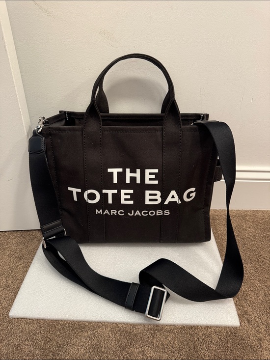 Marc Jacobs Handbags - Marc Jacobs Black 'The Tote Bag' Canvas crossbody shoulder tote bag